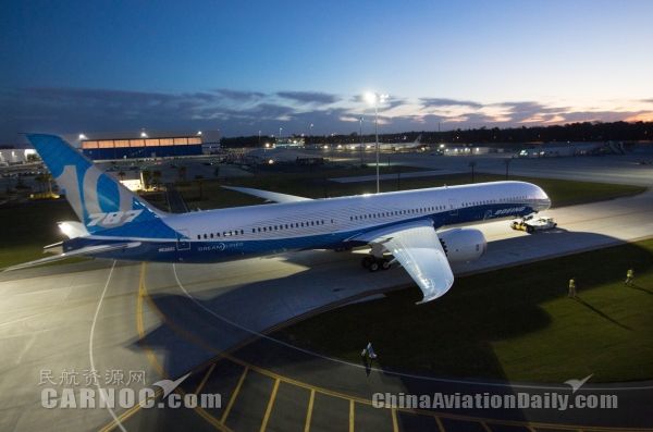 波音787-10夢(mèng)想飛機(jī)面世 2018年開(kāi)始交付客戶(hù)392363_ 波音787-10夢(mèng)想飛機(jī)面世 2018年開(kāi)始交付客戶(hù)