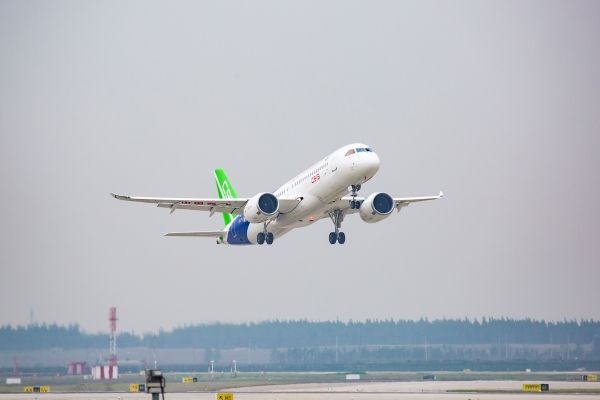 國內(nèi)首家中外合資民用航空檢測實驗室落地上海402633_ 國內(nèi)首家中外合資民用航空檢測實驗室落地上海